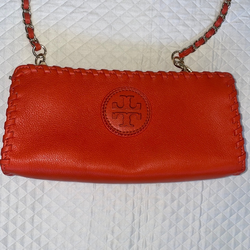 Tory Burch Wallet crossbody with burnt orange purse with  gold hardware